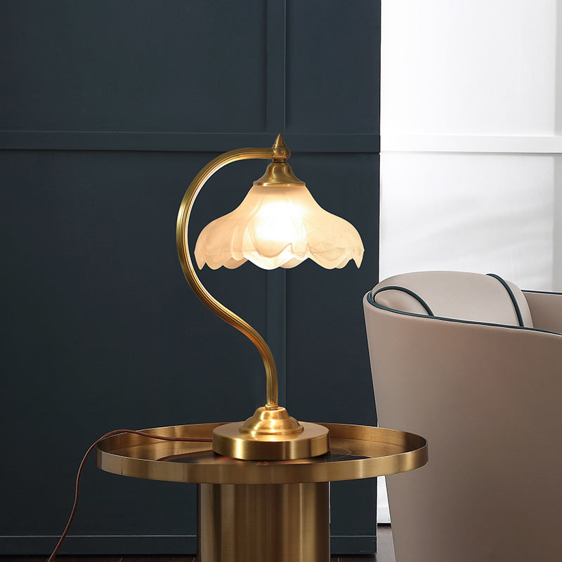 Elegans bordslampa detalj